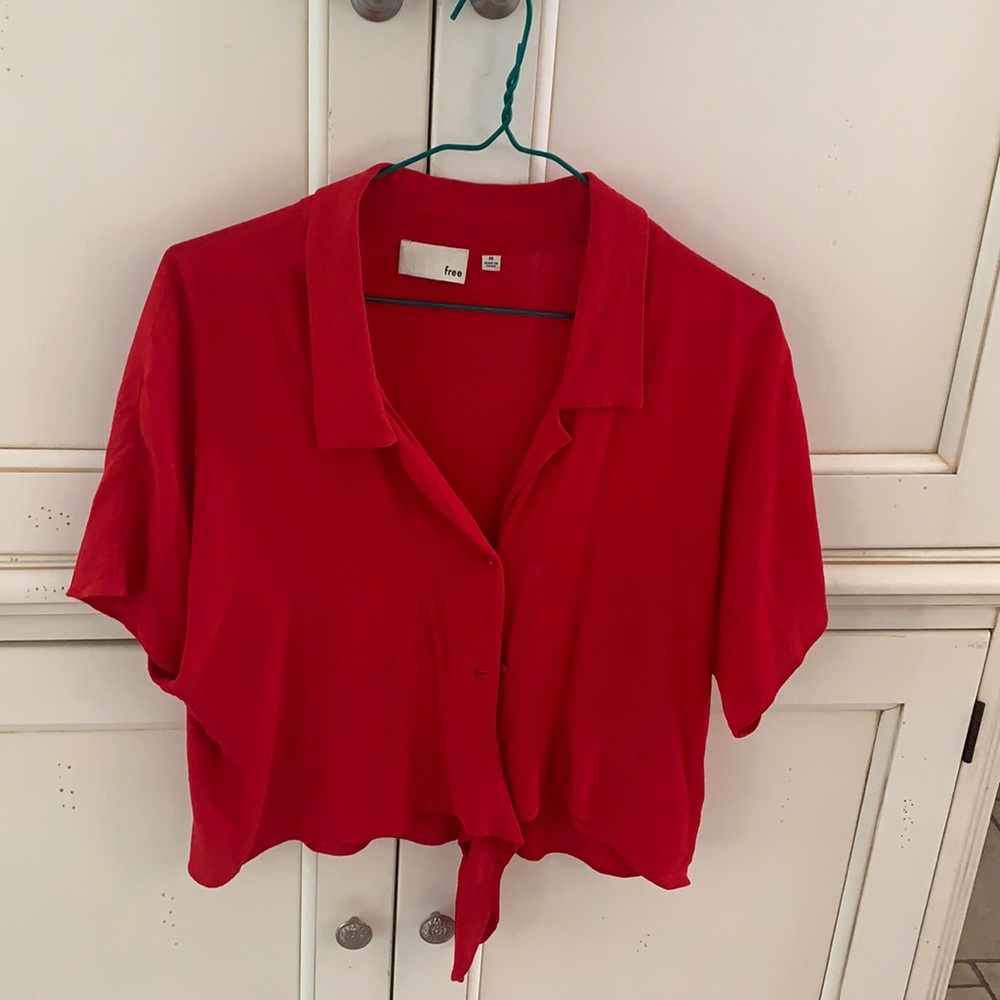 Aritizia shirt
